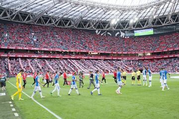 La primera vez que el Leganés saboreó el placer de mantenerse en Primera División lo consiguió allende su territorio. El 14 de mayo de 2017, en la penúltima jornada de aquella campaña 16-17 los de Garitano visitaron San Mamés. Estadio complicado. Escenario magnífico para la gesta. Tras el 1-0 de Aduriz los madrileños parecían condenados. La salvación parecía que tendría que aguardar a Butarque. Entonces Gabriel pasó un balón picado a Szymanowski y éste, de cabeza, marcó el 1-1. Champagne y un par de paradas épicas después, hicieron el resto. Los blanquiazules se mantuvieron entre los mejores gracias a ese empate en un espacio único. La Catedral bendijo su permanencia.