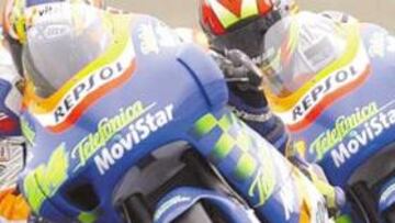 <b>EXPERIENCIAS PREVIAS. </b>Las motos de Fonsi Nieto y Toni Elías de 2003 ya lucían los colores de los dos patrocinadores españoles.