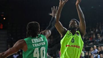 El Barça vence al Darussafaka en un duelo demasiado igualado