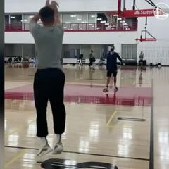 Algunos dirán que el vídeo no es real: la última locura de Curry y los triples que cuesta hasta creer