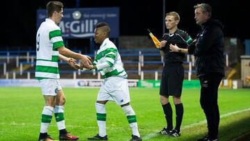 Karamoko Dembele, durante su debut con el Celtic sub-20, con trece años.