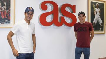 Mario Mola y Fernando Alarza, en una visita a As. 