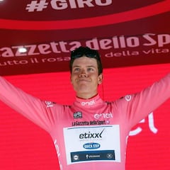 Bob Jungels se viste de rosa y Valverde ya está en el podio