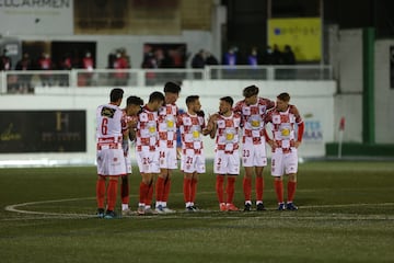 El 13 de agosto de 2015, el Guijuelo sorprendió a todos con su tercera equipación. El club del municipio salmantino que milita en el Grupo I de la Segunda División B, lució con su segundo uniforme lonchas de jamón ibérico. Una camiseta llamativa y que, sin ninguna duda, despertó el apetito de muchos de los aficionados.