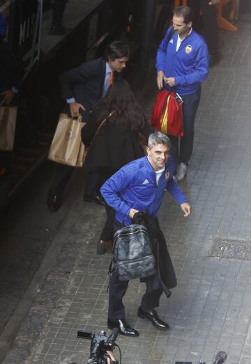 Claudio 'Piojo' López llegando a Mestalla. 









