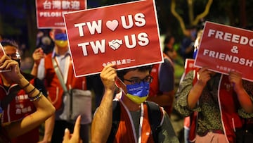 Demonstrators gather in support of U.S. House of Representatives Speaker Nancy Pelosi's visit, in Taipei, Taiwan August 2, 2022. REUTERS/Ann Wang