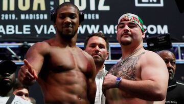 Anthony Joshua y Andy Ruiz, durante el pesaje previo a su pelea.