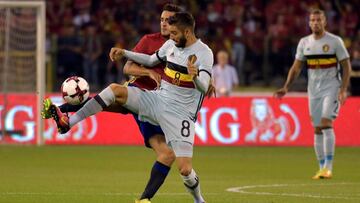 Football Soccer - Belgium v Spain - International Friendly - Brussels, Belgium - 1/9/2016. Belgium&#039;s Yannick Carrasco (8) and Spain&#039;s Koke in action.   REUTERS/Eric Vidal