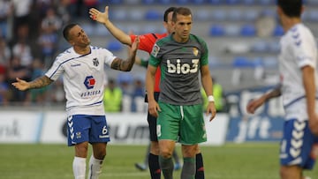 El Tenerife y la Ponferradina.