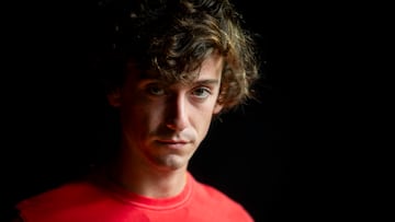 El artista Guitarricadelafuente posa para las cámaras de Europa Press, a 14 de mayo de 2025, en Madrid (España). El artista conversa con Europa Press para presentar su nuevo disco ‘Spanish leather’.
14 MAYO 2025
Juan Barbosa / Europa Press
14/05/2025