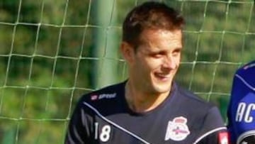 Oltra cuenta con Camuñas para el partido con el Sevilla