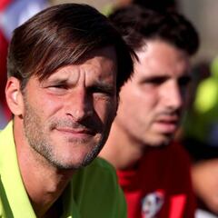 Leo Franco toma nota del desplome ante el Numancia