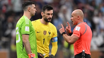 El frío saludo entre Hugo Lloris y Dibu Martínez que ya le da vuelta al mundo