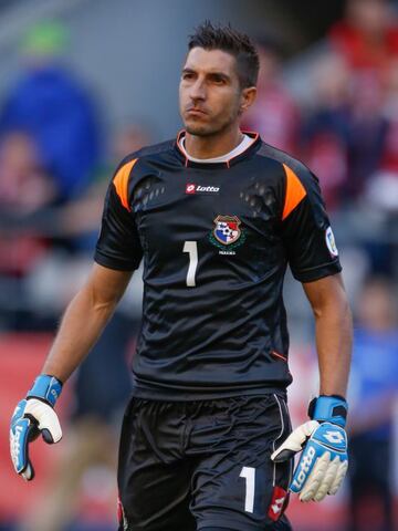 En 2002, el portero paname?o fue campe¨®n con Los Angeles Galaxy.