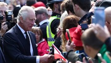 El seis de mayo, Carlos III será coronado como rey de Inglaterra en Westminster. Estos son los elementos que portará en la ceremonia.