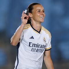 Hayley Raso, de aprender a caminar a marcar con el Real Madrid