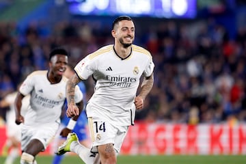 Joselu celebra su segundo gol al Getafe.