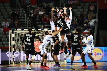 Hroe Karabatic: gol de infarto a falta de 0.3 desde medio campo