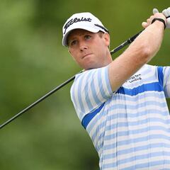 Tyler Duncan golpea en la cabeza a su mujer por accidente... ¡al fallar un golpe!