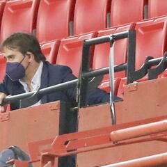 Lopetegui vio in situ a 'su' Oporto y también al Tecatito Corona