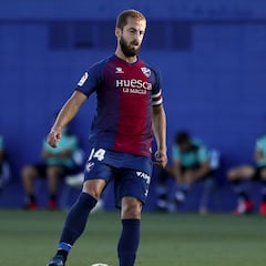 Xisco le busca sitio a Pulido en el derbi