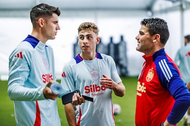 Morata y Fermín en un descanso del entrenamiento.