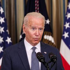 What is President Biden's door-to-door coronavirus vaccine strategy?
