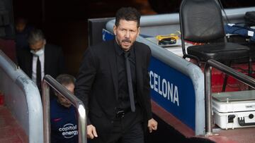 Simeone saliendo al Camp Nou el pasado domingo. 