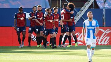 Osasuna celebra un gol de Eric Gallego.