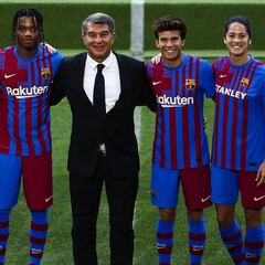 Barcelona launch daring new kit...and the internet reacts