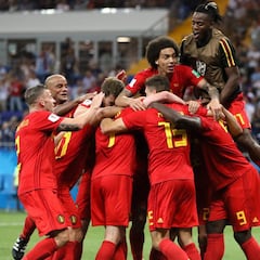 Chadli engrandece a Bélgica