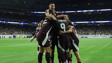 Mexico festeja gol en el NRG Stadium vs Jamaica, el recinto más concurrido por el Tricolor.