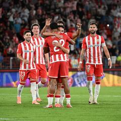 El Almería supera su fantasma del pasado y diluye el efecto Pablo Hernández