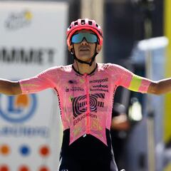 Carapaz saca el orgullo