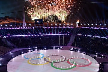 Futurista y colorida ceremonia de clausura de los Juegos Olímpicos de Invierno disputados en PyeongChang (Corea del Sur).