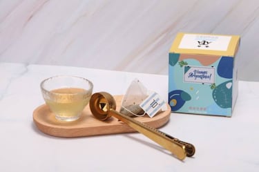 Chinese fans lap up Leo Messi inspired mate