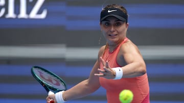 Beijing (China), 05/10/2024.- Paula Badosa of Spain in action during her Women's Singles semi-finals match against Coco Gauff of USA in the China Open tennis tournament in Beijing, China, 05 October 2024. (Tenis, España) EFE/EPA/ANDRES MARTINEZ CASARES