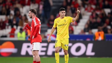 Fran Navarro celebra el primer gol del Braga en Da Luz.