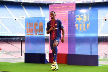 Las imágenes de la presentación de Semedo con el Barça