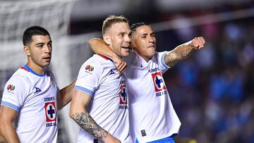 Carlos Rotondi celebrates his goal 0-1 with Erik Lira and Uriel Antuna of Cruz Azul during the 5th round match between Queretaro and Cruz Azul as part of the Liga BBVA MX, Torneo Apertura 2024 at La Corregidora Stadium on August 23, 2024 in Santiago de Queretaro, Mexico.