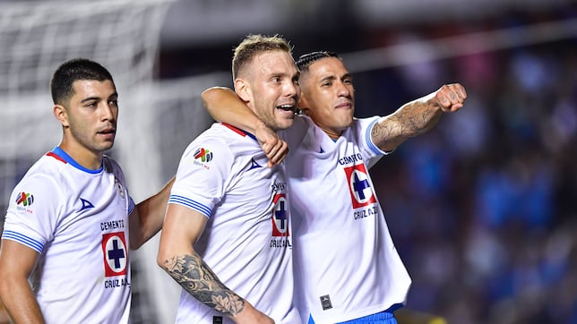 Cruz Azul vence a Querétaro en su regreso a la Liga MX