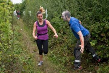 En Saffron Walden, Inglaterra, tiene lugar una divertida carrera popular donde no debes dejar que te infecten.