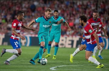 Ivan Rakitic y Yangel Herrera.