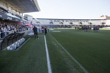 El Cartagena es un líder innegable lejos de su región. De hecho, ha logrado acceder al Playoff por la ruta de los campeones gracias a su rendimiento fuera de casa. Solo encajó nueve goles en 14 partidos y sumó 27 puntos. En Cartagonova flaqueó algo más. Solo perdió un partido, pero empató uno menos que los que ganó. Con 27 puntos en total, fue superado por Murcia, Badajoz, Marbella y Yeclano. Quizás sea de los equipos mejor acostumbrados a lidiar con la presión del factor campo, algo imprescindible en este Playoff.