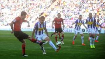 El Valladolid toma aire con Portugal y doblega al Mirandés