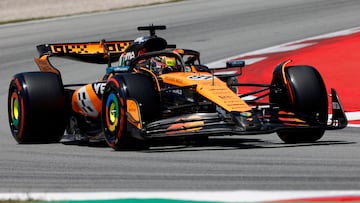 Oscar Piastri (McLaren MCL39). Barcelona, España. F1 2025.