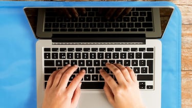 Ni ventilador ni aire acondicionado: este es el remedio fresco (y barato) para decir adiós a las noches más calurosas