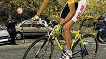 <b>A POR LA VUELTA. </b>Óscar Sevilla quiere vestirse otra vez de amarillo.