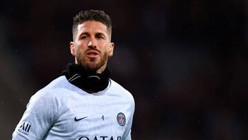 LENS, FRANCE - JANUARY 01: Sergio Ramos of Paris Saint-Germain warms up before the Ligue 1 match between RC Lens and Paris Saint-Germain at Stade Bollaert-Delelis on January 01, 2023 in Lens, France. (Photo by Aurelien Meunier/Getty Images)