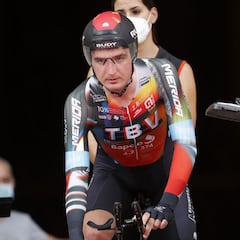 Los ciclistas que aún no tienen contrato para el año 2022